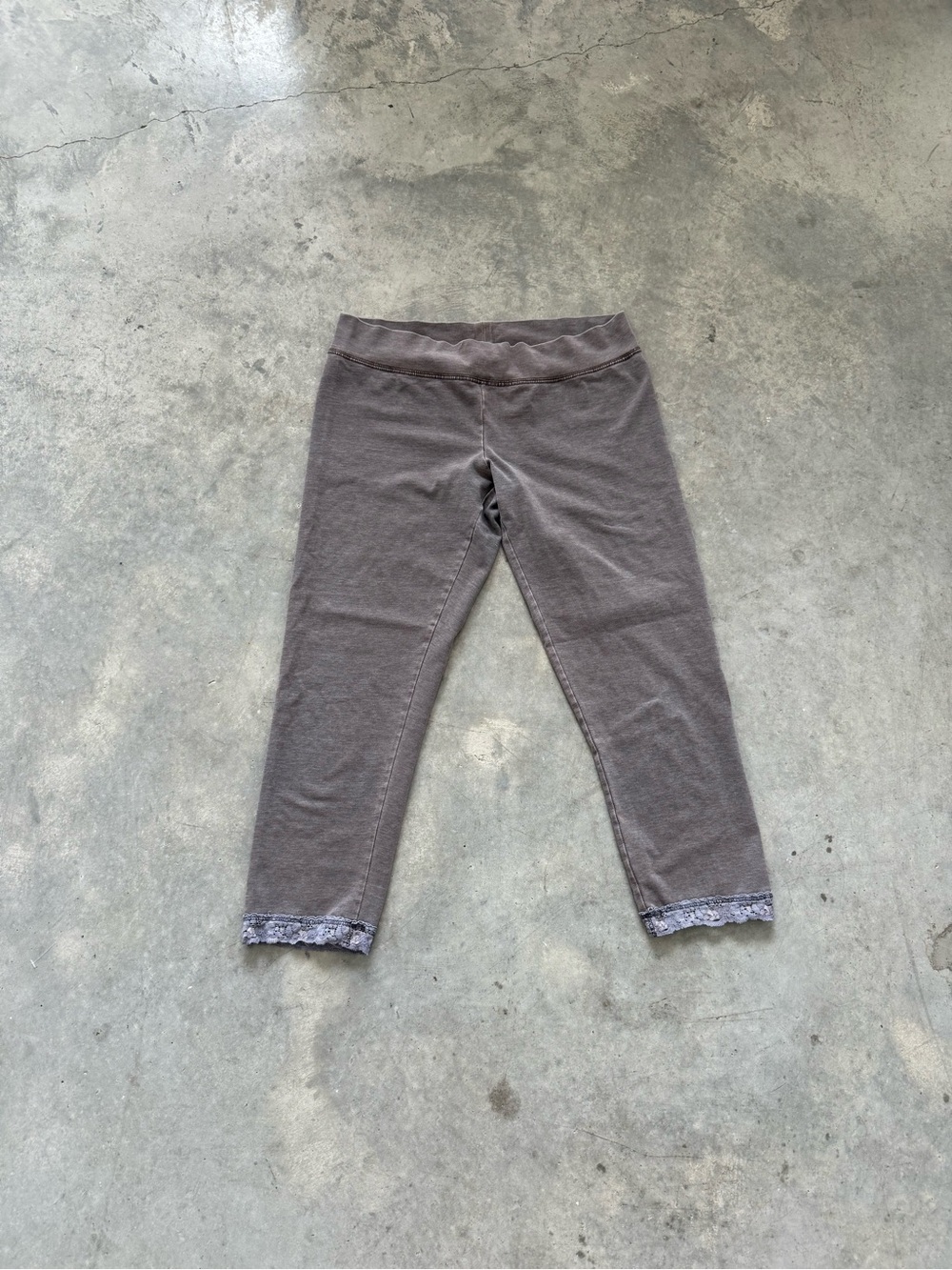 Juicy Couture Brown Lace-Hem Capris